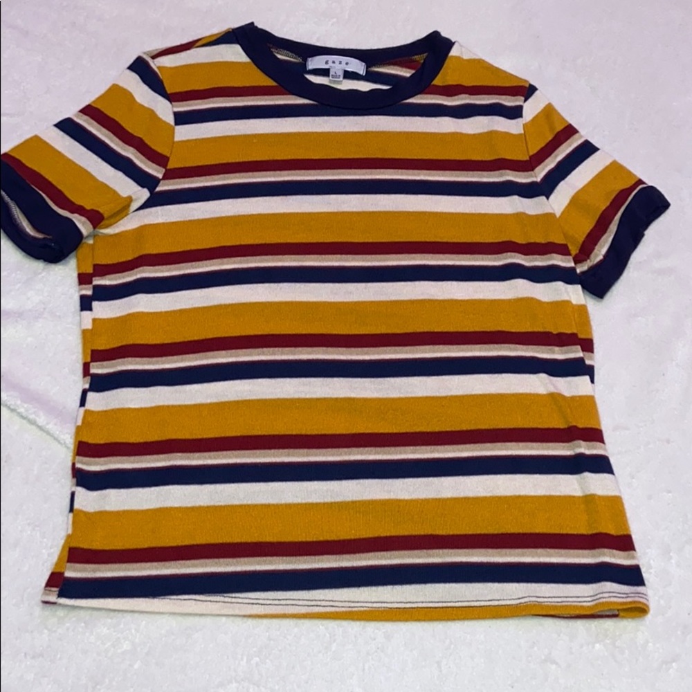 Stripped t-shirt.